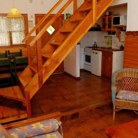 Bungalows El Bosque De Los Elfos Сан-Карлос-де-Барилоче Номер фото