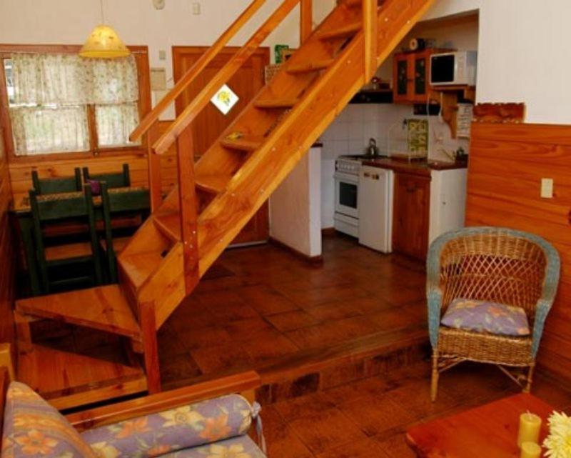 Bungalows El Bosque De Los Elfos Сан-Карлос-де-Барилоче Номер фото