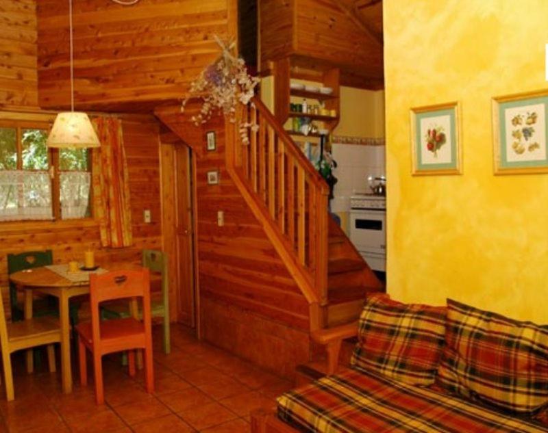 Bungalows El Bosque De Los Elfos Сан-Карлос-де-Барилоче Номер фото